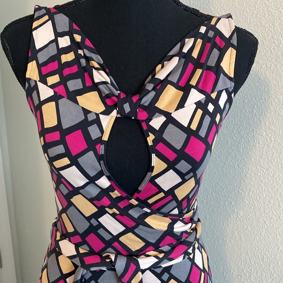 DIANE VON FURSTENBERG DRESS - Picture 2 of 10